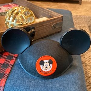 Disneyland Mickey Mouse Ears Black Hat